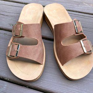 WANTED Metallic Bronze/Tan/Brown Sandals Size 6